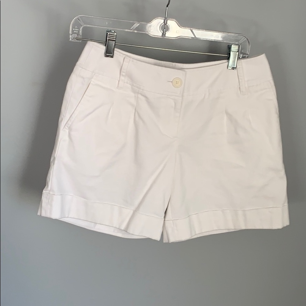 LOFT Ladies White Shorts